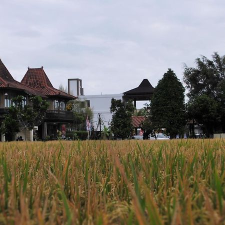 Java Village Resort Sleman  Esterno foto
